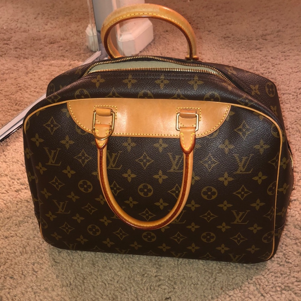 Louis Vuitton deauville